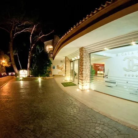 Отель Cala Gat 4*