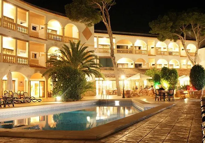 Cala Gat 4* كالا راتخاذا