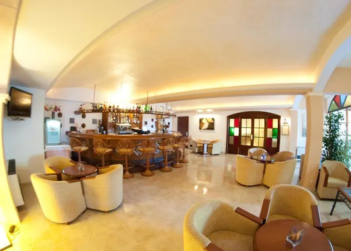 فندق Cala Gat 4*