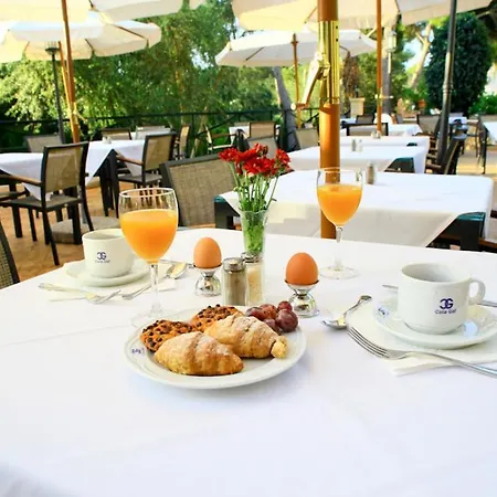 Отель Cala Gat 4*