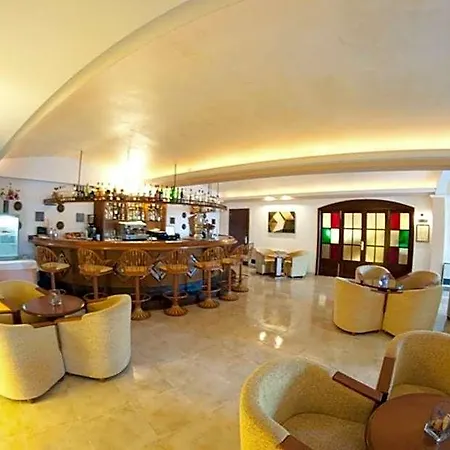 Cala Gat فندق كالا راتخاذا
