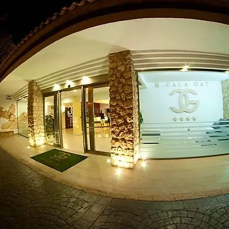 فندق Cala Gat 4*